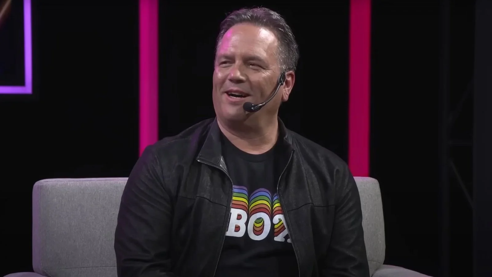 Il mondo dei videogiochi rende omaggio a Phil Spencer dopo la sua scioccante partenza